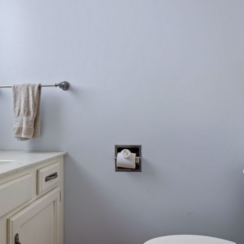 Willow on the Pond - Guest half bathroom — perfect for visitors and family alike.