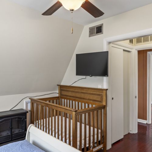 Bedroom 2 Full with Crib and Pack-n-Play  View 3