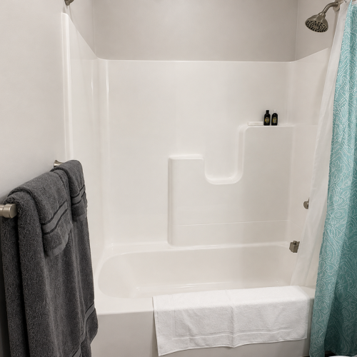 Bathtub/shower combo