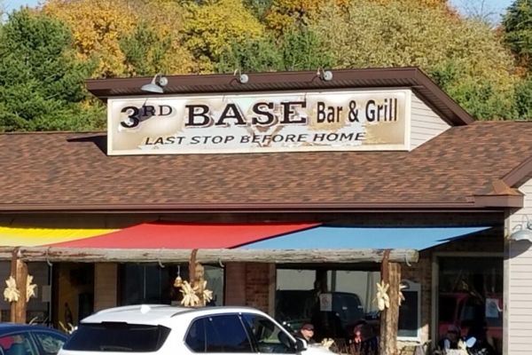 3rd Base Bar & Grill