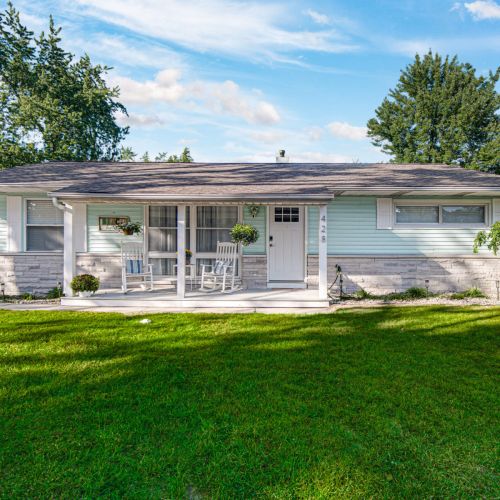 Welcome to Barefoot Beach House - your bright and breezy Sheridan Beach retreat near Lake Michigan and the Indiana Dunes National Park.