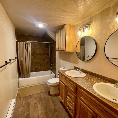 Full Bathroom with tub/shower combo in lower level.