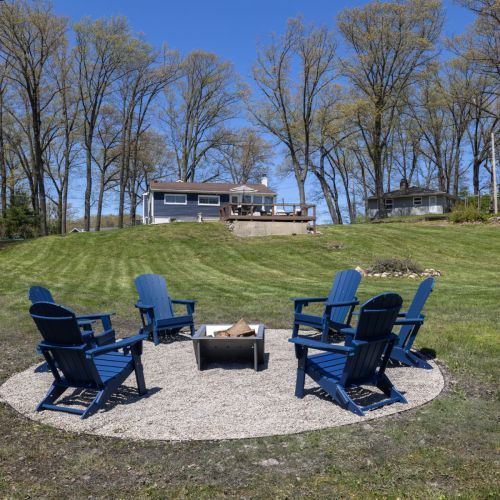 Firepit with chairs