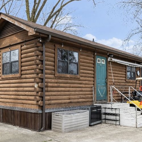 Cozy Log Cabin with Lake View
*Golf Cart Not Included