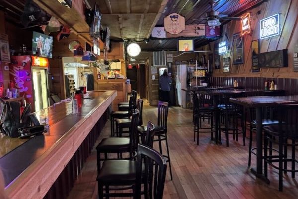 Longshots Bar and Grill