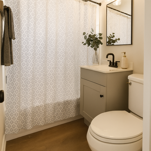 Bathroom with Walk in shower