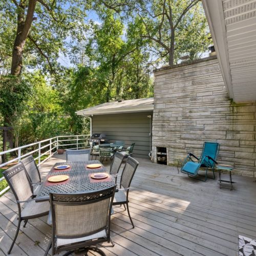 Large Back Deck with Plenty of Seating