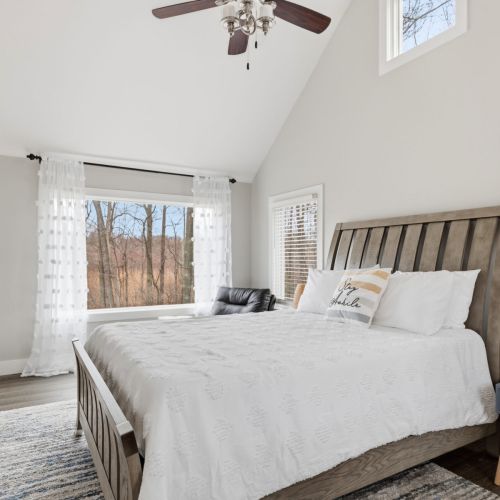 Additional Bedroom with Comfortable Sleeping Space.
