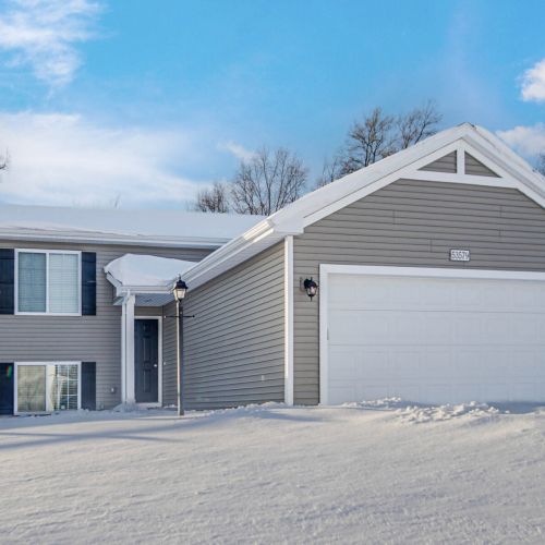 Welcoming front of the house.