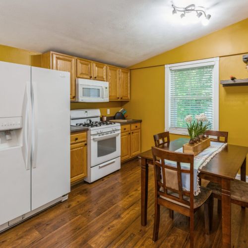 Dining Table in EAT-In Kitchen