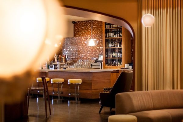 Bentwood Tavern
