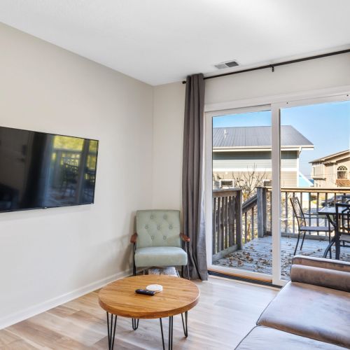 Upper unit Living room with TV