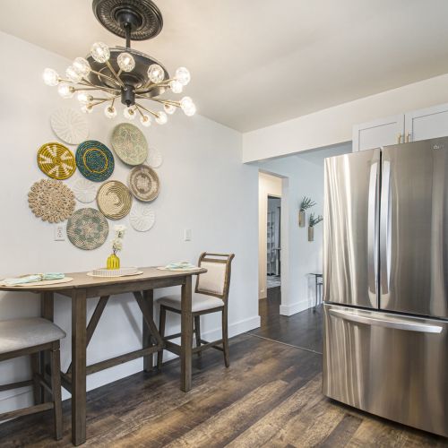 Breakfast Table in Kitchen
