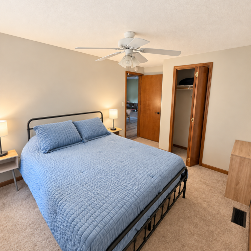 Bedroom 2 – View 1: Comfortable bedroom featuring a queen-size bed and a welcoming space to relax.