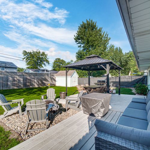 Gather around the gas or wood fire pit for s'mores and sunsets after a day at the beach. The perfect was to end your Lake Michigan adventure!