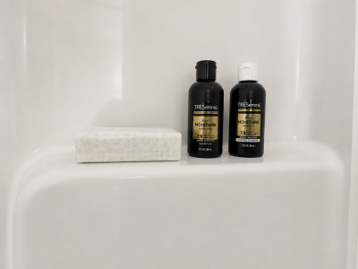 Shampoo/Conditioner & Soap