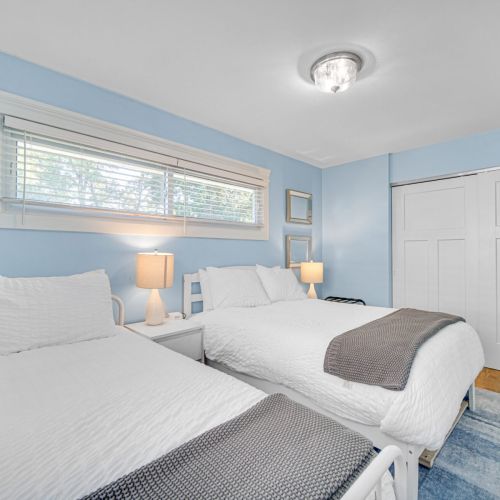 Guest Bedroom 3 with the extra beds it is great for the family or kids room!
